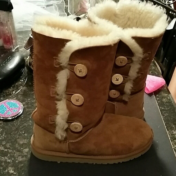 UGG Boots - Chestnut Uggs