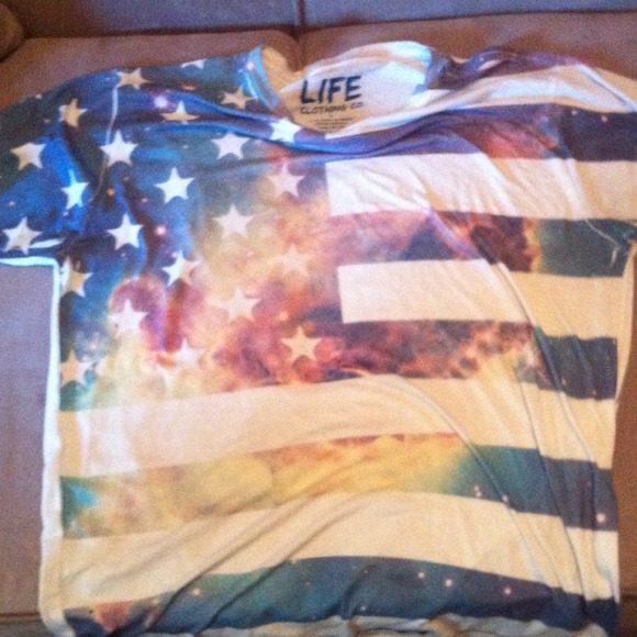Life Company Co. Designer Fitted T-Shirt - Picture 1 of 1