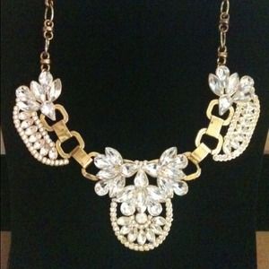 Statement necklace 💞