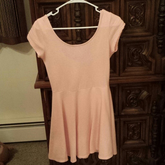Light pink dress - Picture 1 of 3