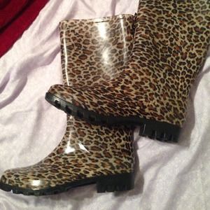 Cheetah Rainboots