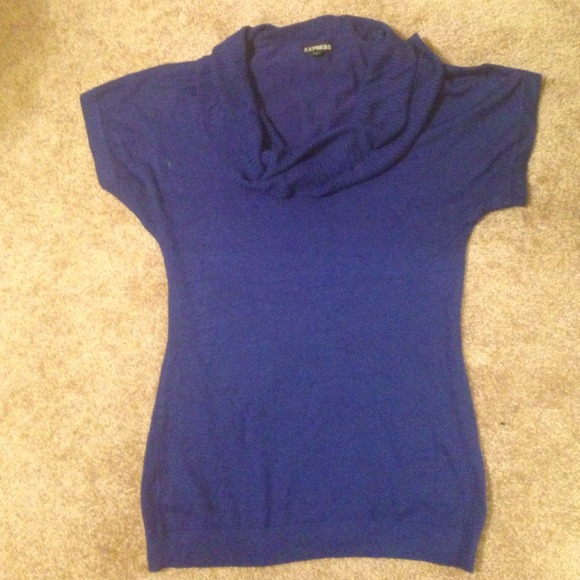 Cowl neck tee