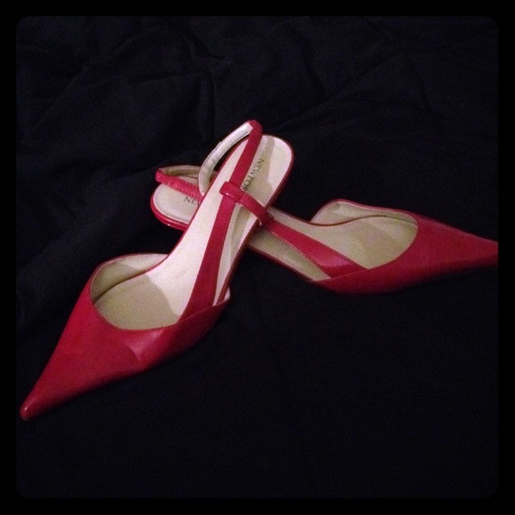 Little red kitten heels only worn once stylish