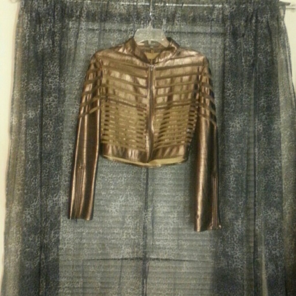Medium Leather jacket !