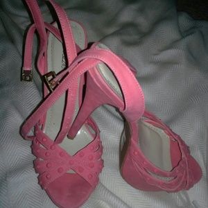 Women's heels size 11