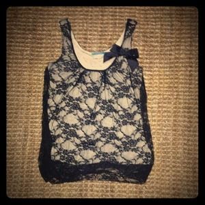 🚫SOLD Lacey tank!