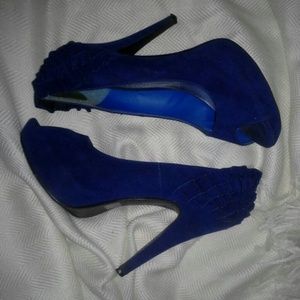 Women's heels size 11