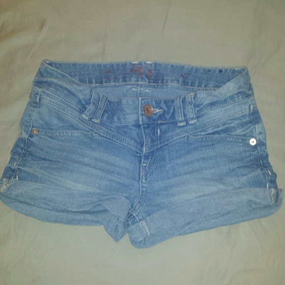 🚫SOLD🚫Express jean shorts