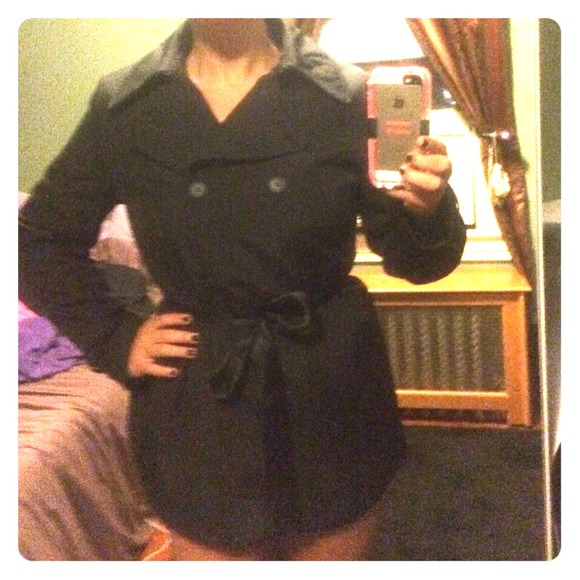Calvin Kline Trench coat