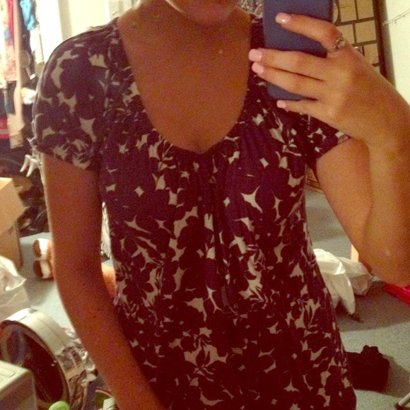 Purple & White floral Tee shirt