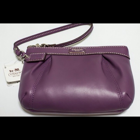 100% AUTHENTIC COACH WRISTLET