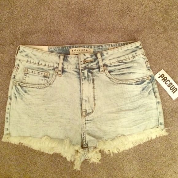 Brand new Bullhead shorts !! From Pacsun !!