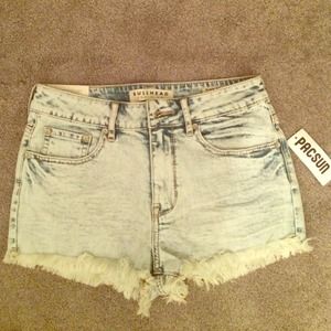 Brand new Bullhead shorts !! From Pacsun !!