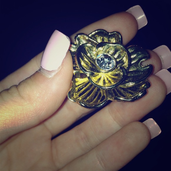 Gold Stretchy Flower Ring💍