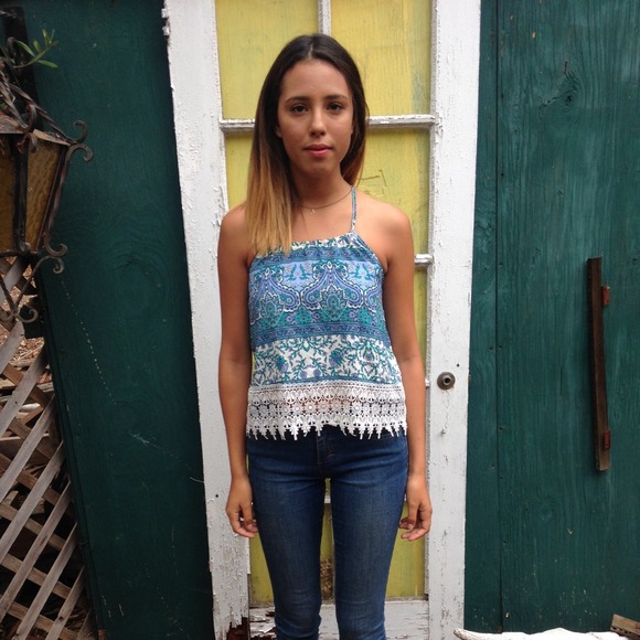 Printed tank with lace fringe