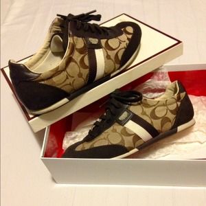 SOLD!!!!!!!!! COACH Sneakers Sz8