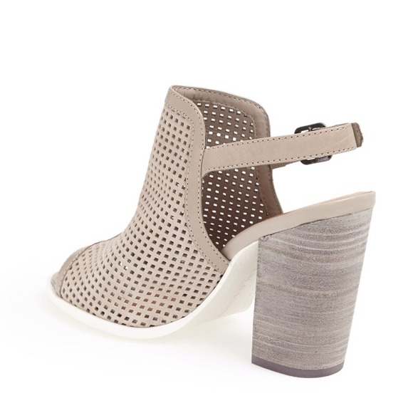 ▽▼ SOLD!▽▼ New Kelsi Dagger Bootie - Picture 2 of 4