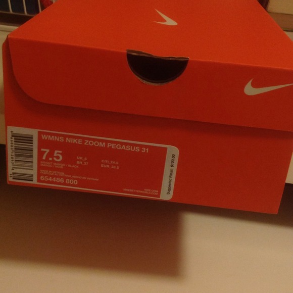 ⛔️SOLD⛔️ NIKE Zoom Pegasus Running Shoes - Picture 4 of 4