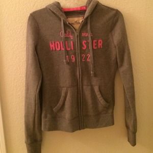 ️Hollister zip up
