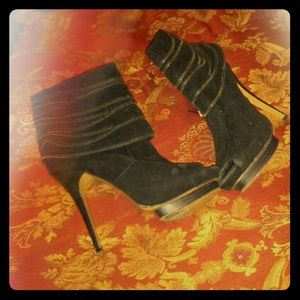 Open toe zippered booties,