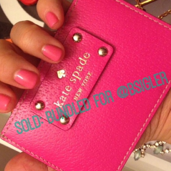 SOLD&BUNDLED: Kate Spade Wellesley Card Holder