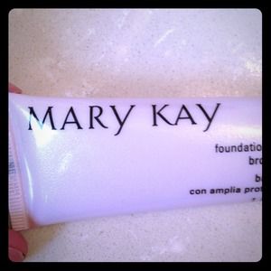 Mary Kay foundation primer