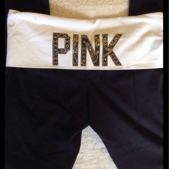 Victoria's Secret Pants - 👖 VS Yoga Pants