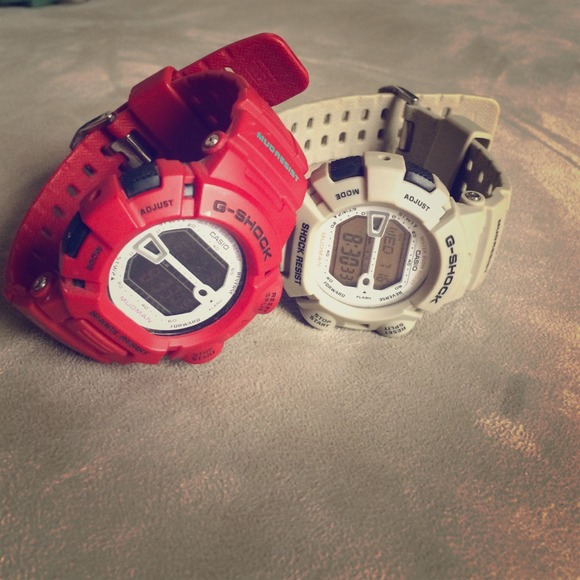 2 g shocks.