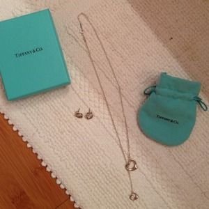✨Tiffany's necklace✨
