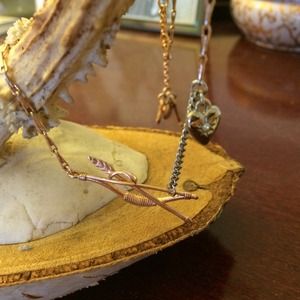 Sold in bundle✨ Fossil Bow + Arrow Necklace