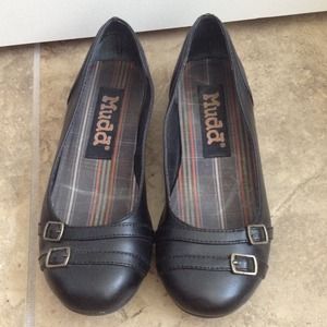Mudd Black Leather Flats size 6