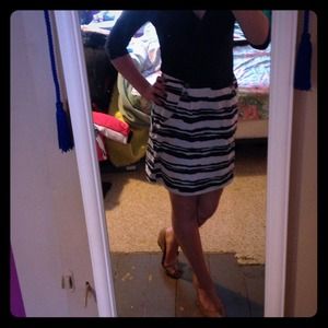 Navy blue and white striped skirt ⛵️⚓️