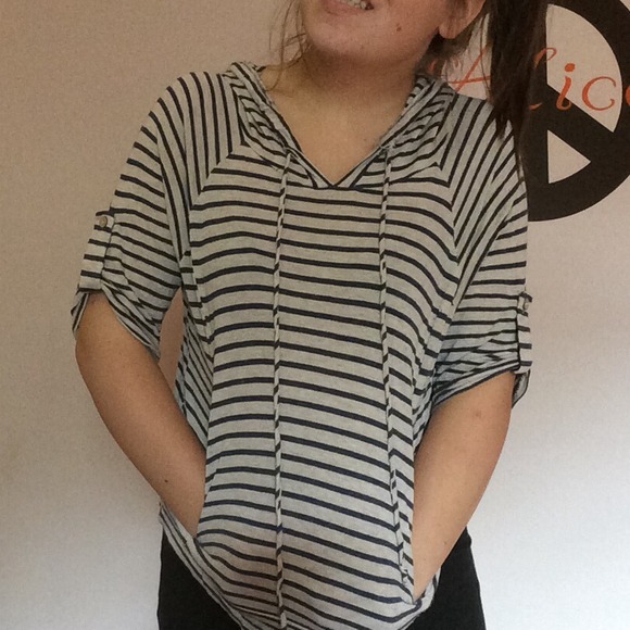TJ maxx slightly cropped hoodie