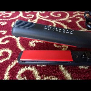 FHI Heat Platform Ceramic Tourmaline 1in Flat Iron