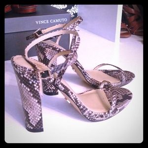 Snake skin VS heels