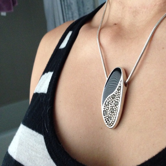 🎈🎈HOST PICK!!! 🎈🎈 **Street Chic** - Picture 4 of 4