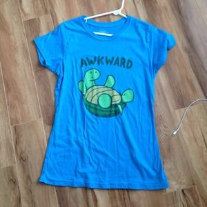 Awkward turtle printed tee