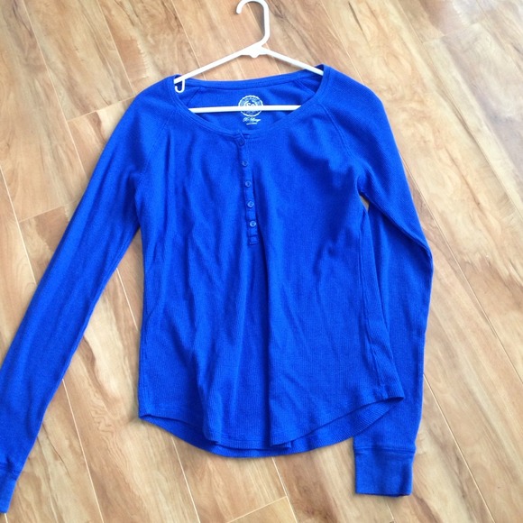 Blue long sleeve flannel