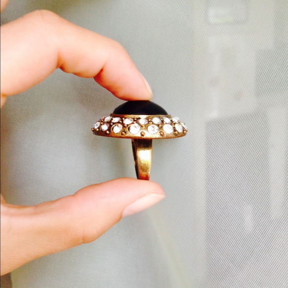 **^**Cocktail Ring**^** - Picture 3 of 4