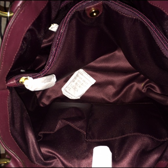 EXTRA PICS OF COACH HANDBAG - Picture 2 of 4