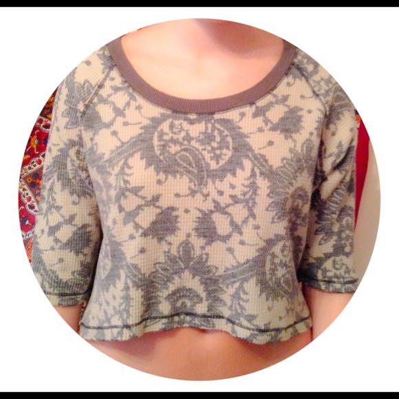 Free People 3/4 sleeve crop top
