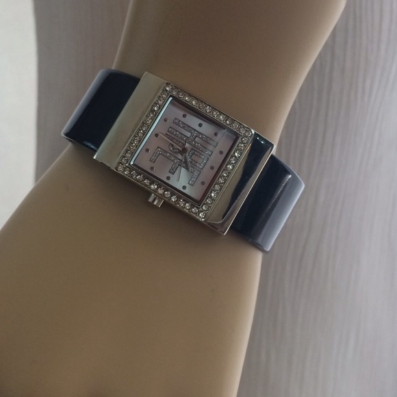 Studio Time Watch - Picture 1 of 2