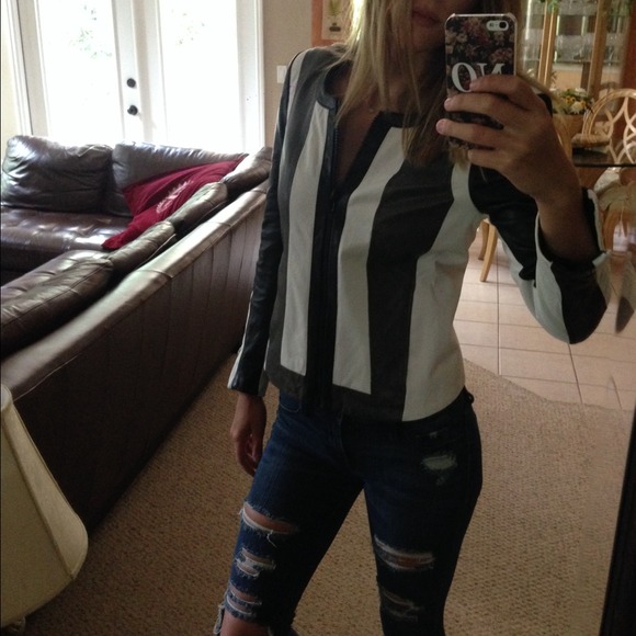 🎉HP 7/16 & 7/17 🎉 Helmut Lang Lamb Leather Jacke - Picture 2 of 4