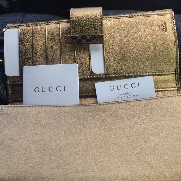 Authentic Gucci Wallet - Picture 3 of 4
