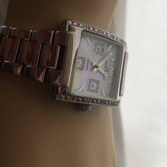 Anne Klein Watch - Picture 1 of 2