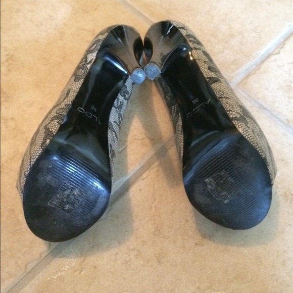 ❌SOLD❌🎉Host Pick 👠Aldo Heels - Picture 3 of 4