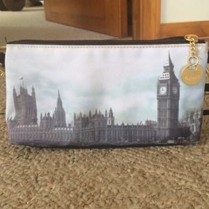 London makeup bag/casual purse