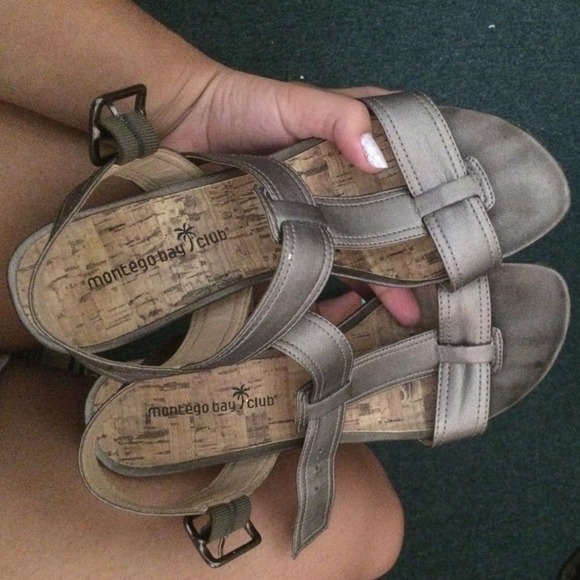 Sandals 💗☺️ - Picture 3 of 4