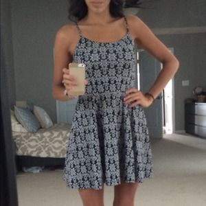 Forever 21 small black and white skater dress