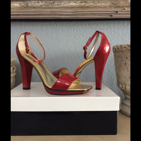 ALFANI VIVIETTE RED LEATHER HIGH HEEL SANDALS
